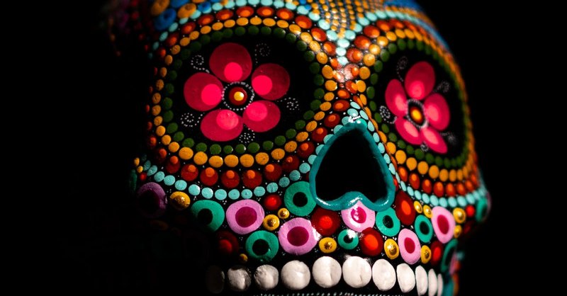 8 Multicolored Skull Decor Free